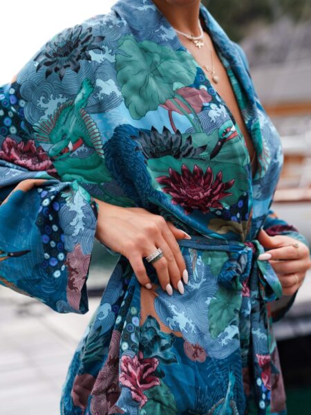 NOA kimono